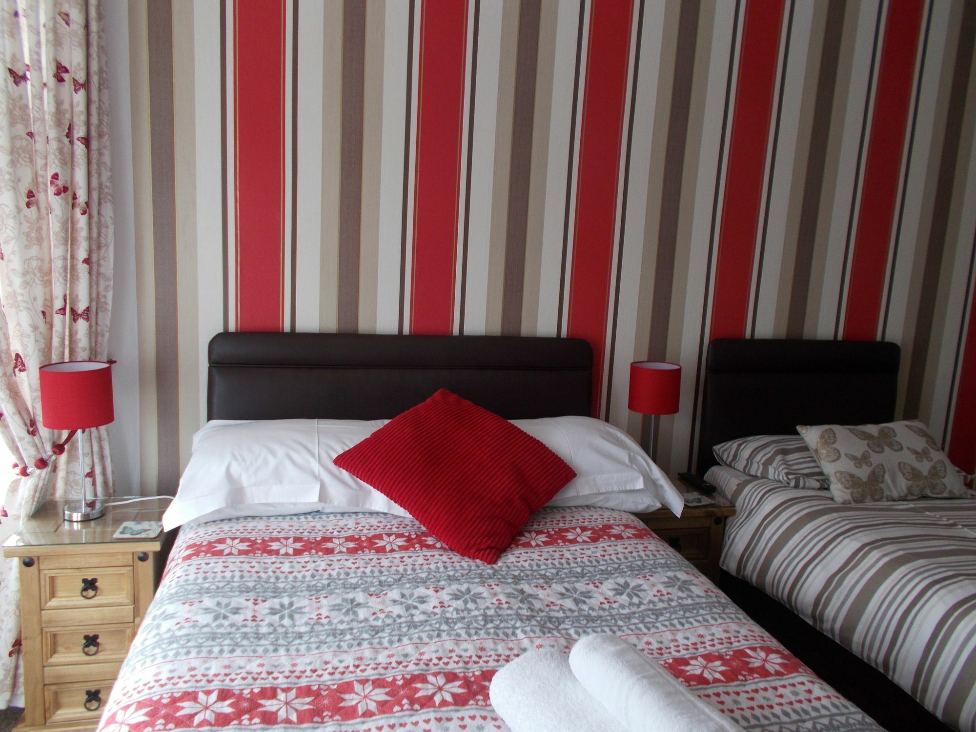 Twin Palms Guesthouse Great Yarmouth Exterior foto